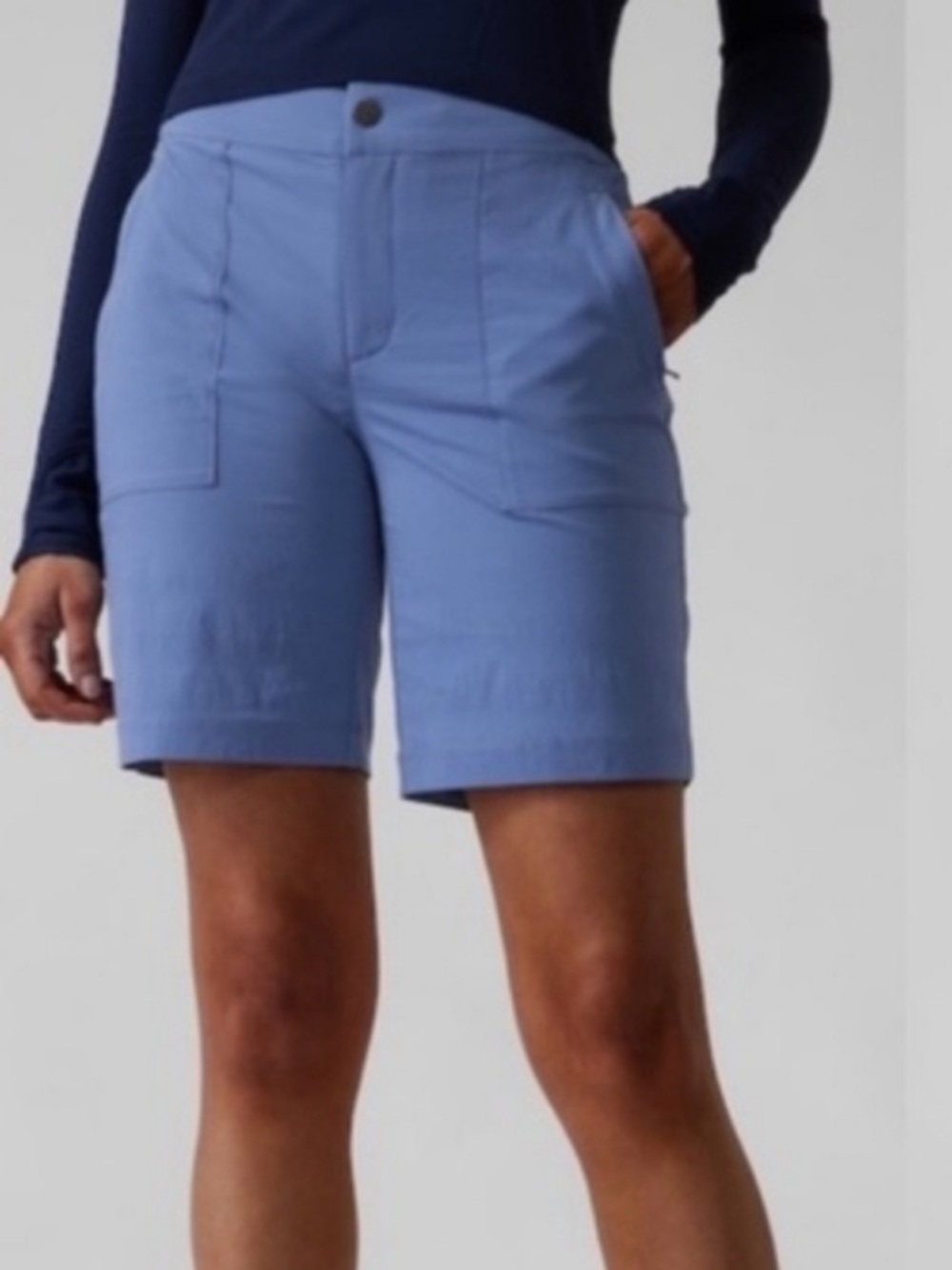 Athleta Trekkie Bermuda 2.0 Shorts in Periwinkle Size 8